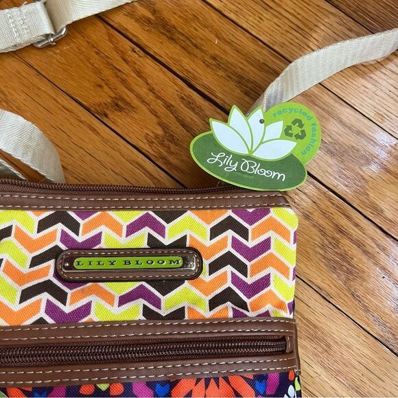Lily Bloom Purse Cross Body Shoulder Bag Karma Bloom Multsection Charmed New - Picture 4 of 9